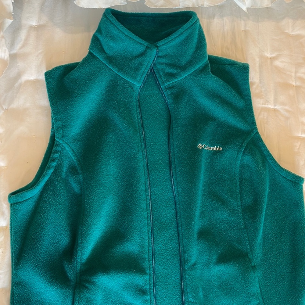 Women’s fleece Columbia vest
